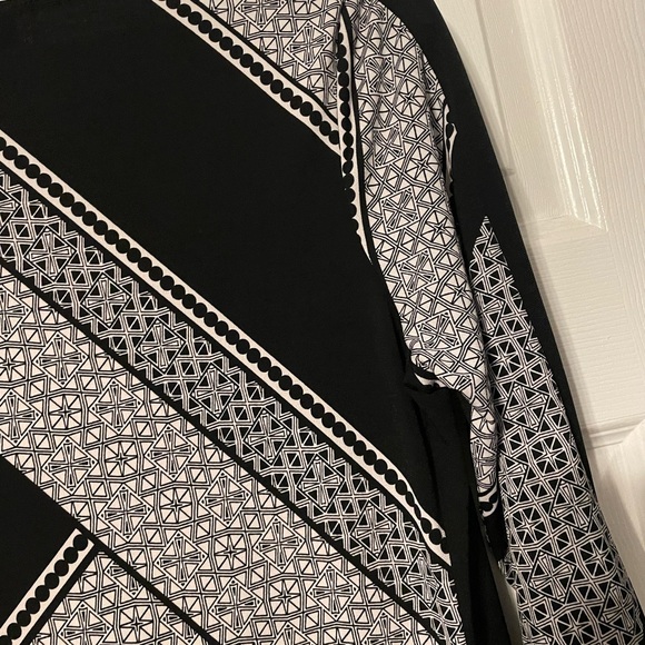 Susan Graver Geometric Print Asymmetric Blouse - Picture 13 of 14